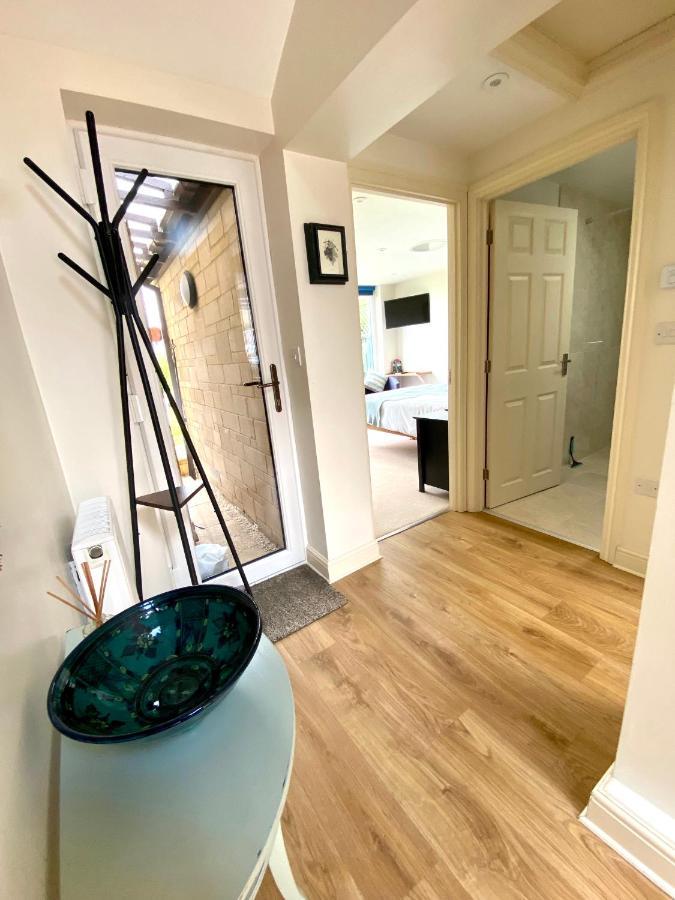 A Secluded Self Contained Country Suite With A View - Parking, Easy Access To Bath Corsham Dış mekan fotoğraf